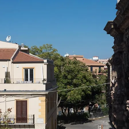 לינה וארוחת בוקר I Mori Di Porta Nuova & Terrace פלרמו
