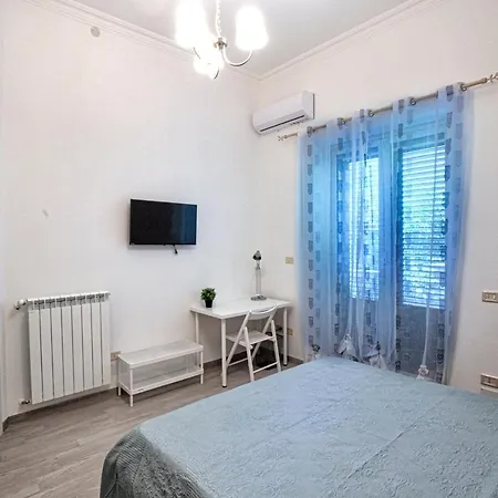 Garden House: And For Holidays 2* Palermo