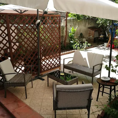 Bed and Breakfast Bella 2*
