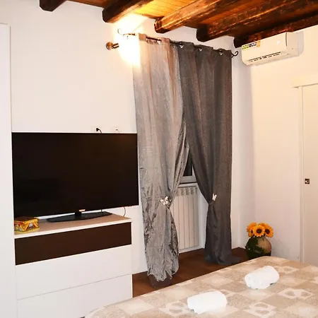 Guest house Dimora Castelli 2*