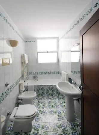 Ferienhaus Azzurra Beachfront Mondello - *
