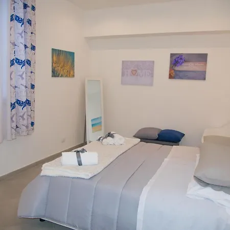 Mondello Manick Mare Apartment *