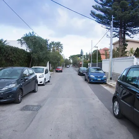 Mondello Manick Mare * Palermo