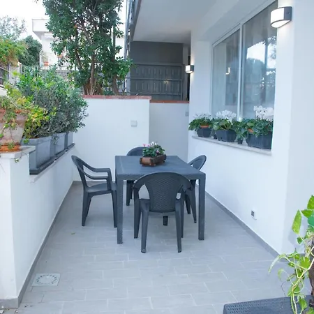 Mondello Manick Mare Apartment