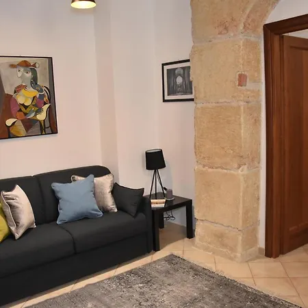 Apartment La Maison Ai Quattro Canti *