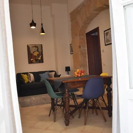 La Maison Ai Quattro Canti