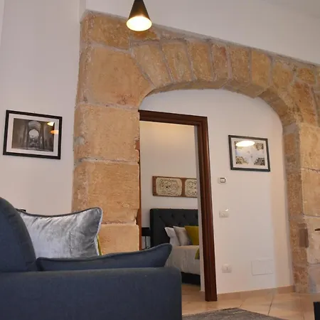 La Maison Ai Quattro Canti Apartment