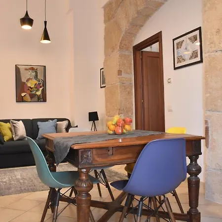 La Maison Ai Quattro Canti