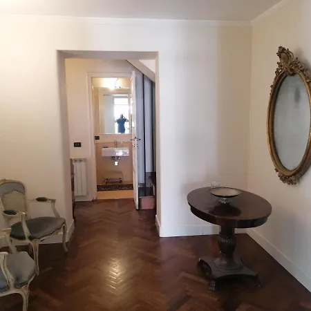 Almareni House Apartment *
