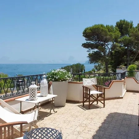 Villetta Di Fronte Al Mare Dell'addaura By Wonderful Italy *