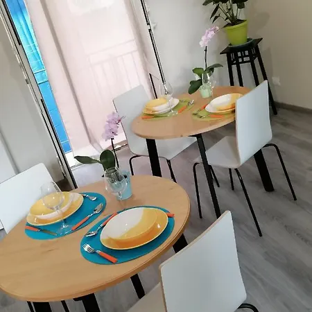 La Terrazza Sul Vicolo 2*