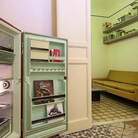Luxury Apartment *