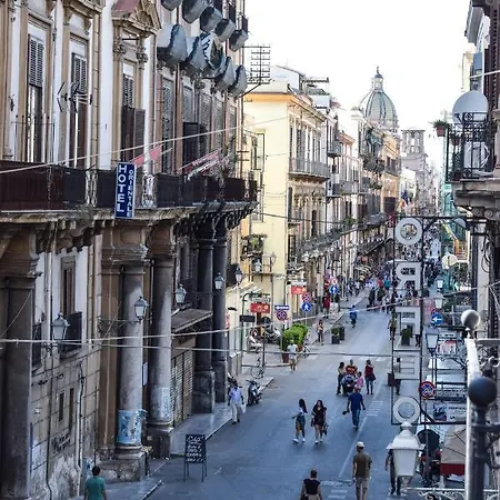 Porta Vicari With View In Downtown Apartment *