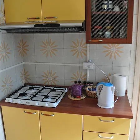 Lili House Apartment