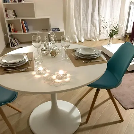 Modern 80 M² + Balcony Appartamento