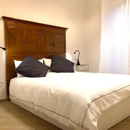 Modern 80 M² + Balcony Appartamento *