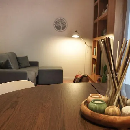 Apartment Porta Vicari With View In Downtown