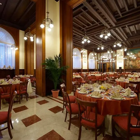 Grand Piazza Borsa Hotel 4*