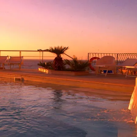 Bellevue Del Golfo & Hotell 3*