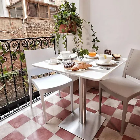 Ai Bed & Breakfast 2*