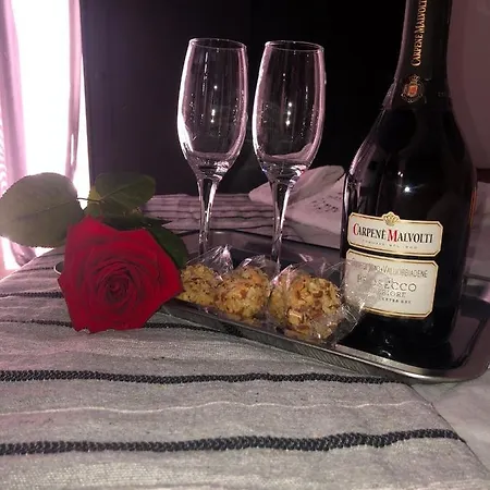 Alojamento de Acomodação e Pequeno-almoço Nonno Peppe Accomodetion 2*