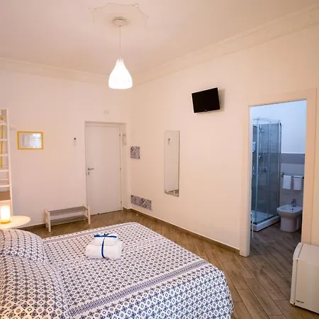Quattro Incanti Bed & Breakfast 2*