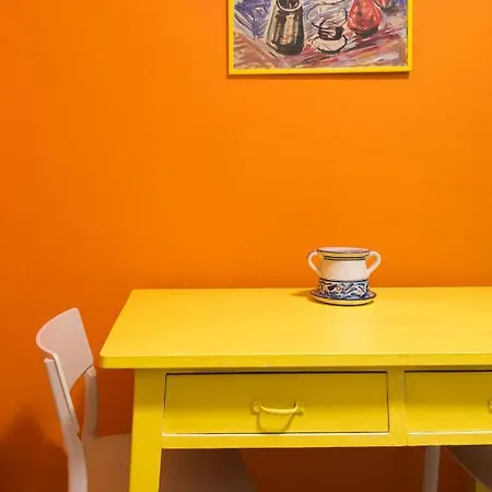 Apartment A Due Passi Dal Teatro Politeama By Wonderful Italy *