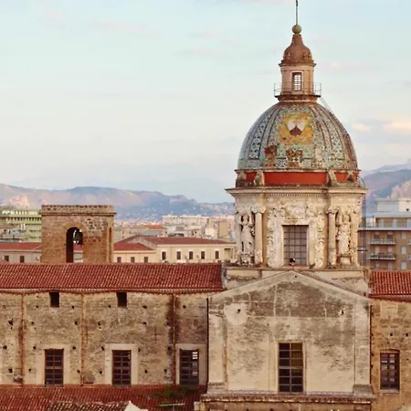 Porta Vicari With View In Downtown Apartment Palermo