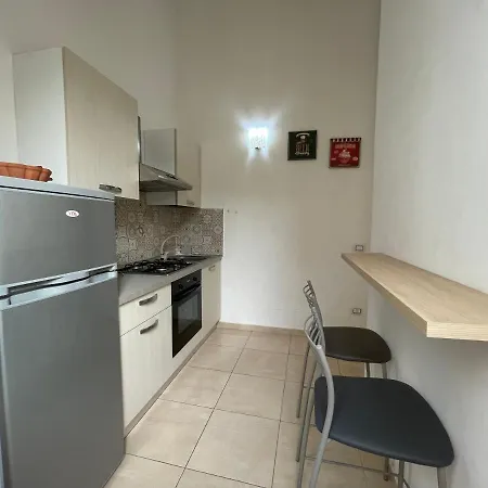 Station Holidays Apartment Palermo