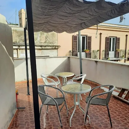 La Terrazza Sul Vicolo 2* Palermo