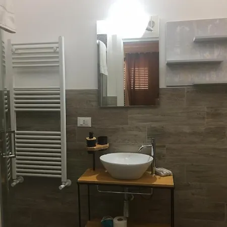 Dimora Castelli 2*