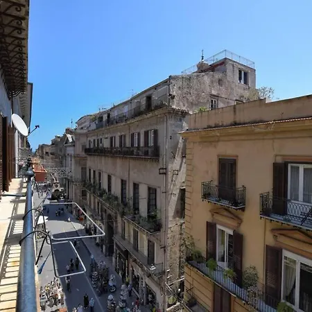 Iflat Casa Teso Con Terrazza Sui Tetti Appartement