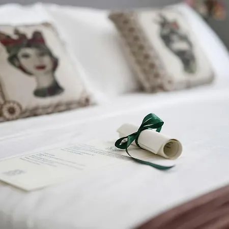 住宿加早餐酒店 Family Affair Luxury Rooms&suites
