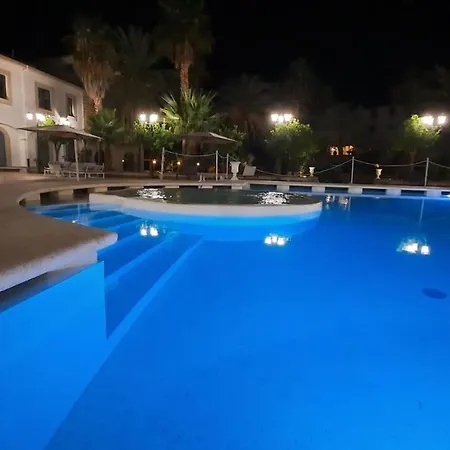 Al Balhara & Ξενοδοχείο 4*