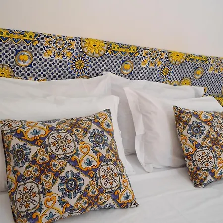 Hostel Via Zara Παλέρμο