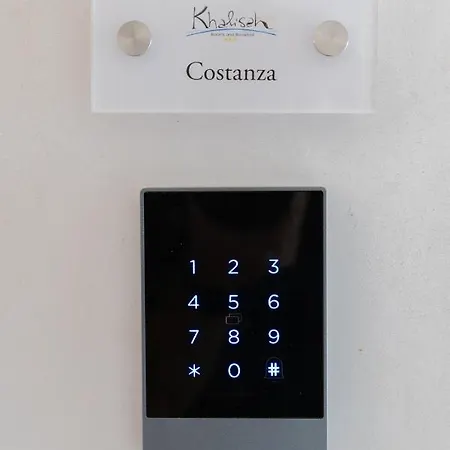 Khalisah Bed and breakfast 2*