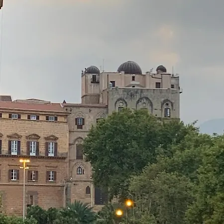 Lägenhet La Loggia Dei Re Palermo