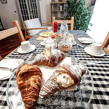 Bed and breakfast Bandiera 77 2*