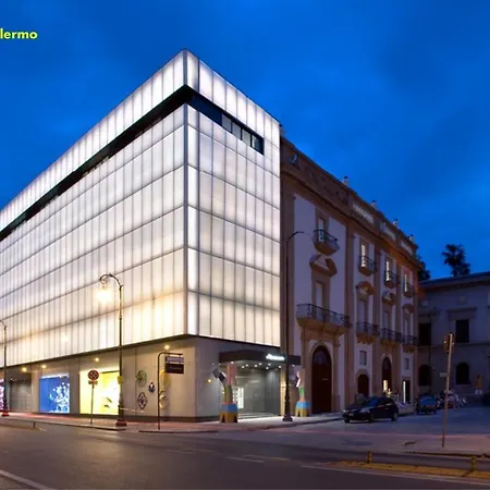 Loft Al Teatro Massimo Apartment