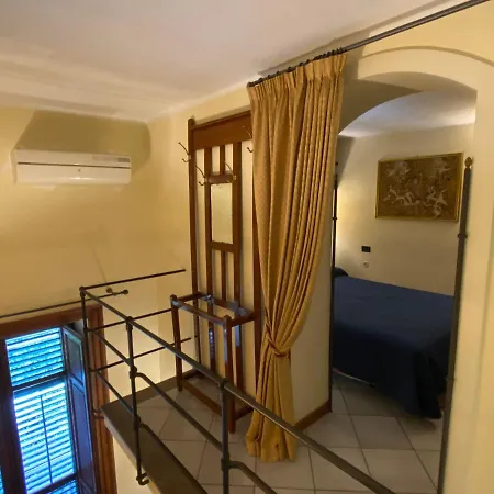 Apartment Voile Rouge Palermo