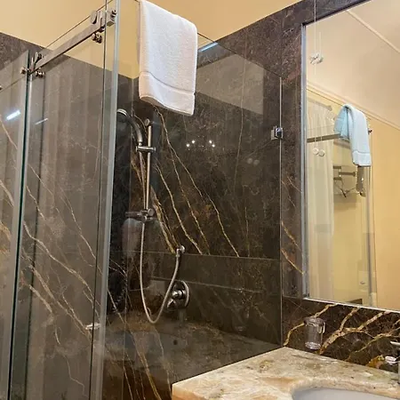 Hotell 55 Aira 4*