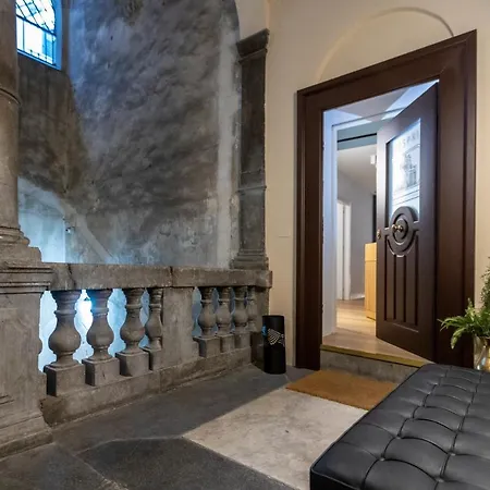 Vespri Luxury & Palermo