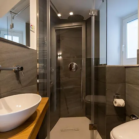 Vespri Luxury & Palermo