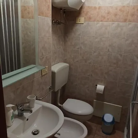 Amuri Siculo, Centro Apartmán
