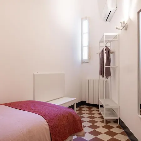 Casa Rorro' Nei Pressi Di Via Roma By Wonderful Italy