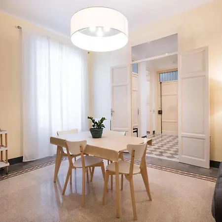 Casa Rorro' Nei Pressi Di Via Roma By Wonderful Italy Apartment