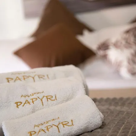 Papyri Apartment Palermo