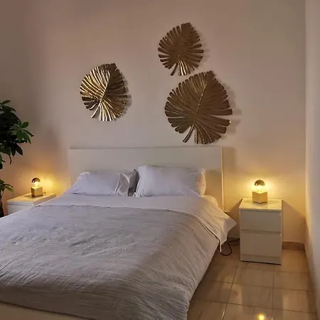 Sea Apartment *