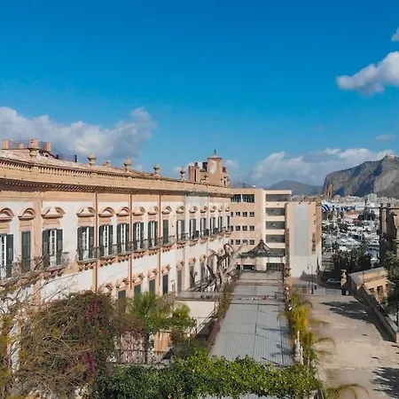 Porta Vicari With View In Downtown Palermo