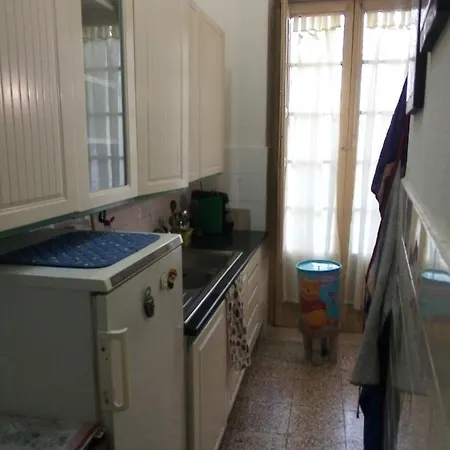 Homestay Fz House Palermo